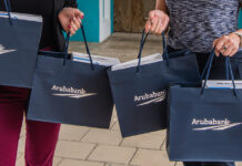 ARUBA BANK A DUNA UN MAN NA SABA