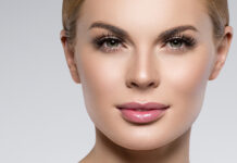 UN TREND CU BO MESTER SA: MICROBLADING PA LIP