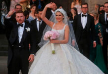 UN DI E MIHO BOXDONAN DI MUNDO A CASA