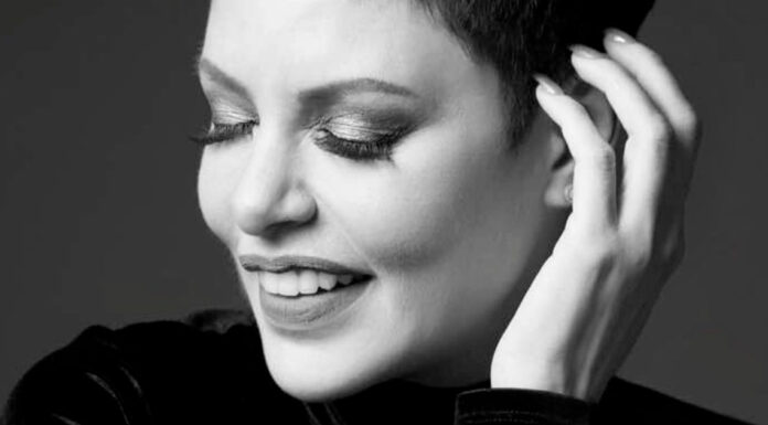 E ACTRIZ Y CANTANTE VENEZOLANO JOSEMITH BERMÚDEZ A FAYECE