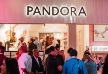 GRAN APERTURA DI PANDORA NA THE SHOPS