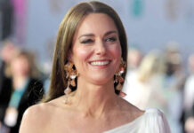 E PROME APARICION NA BAFTA AWARDS COMO PRINCESS OF WALES