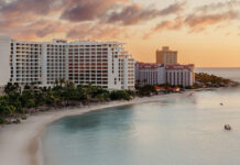 THE ST. REGIS ARUBA RESORT TA MARCA SU PROME AÑA DI OPERACION