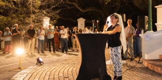 APERTURA DI EXHIBICION “CONNECTING THE PIECES” DI GWEN ANDERSON NA MUSEO DI KÒRSOU
