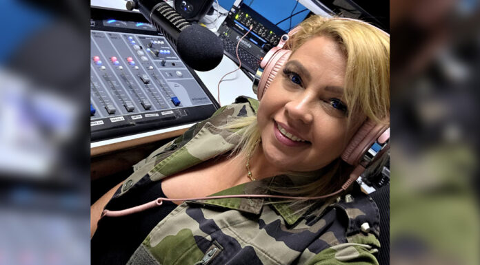 “NINA ON THE AIR” TA TRANSMITI PAZ, AMOR Y ALEGRIA A TRAVES DI HIT 94